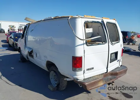 2002 Ford E-250 Commercial/Recreational z USA, uszkodzony, nr VIN 1FTNE24L42HA51531